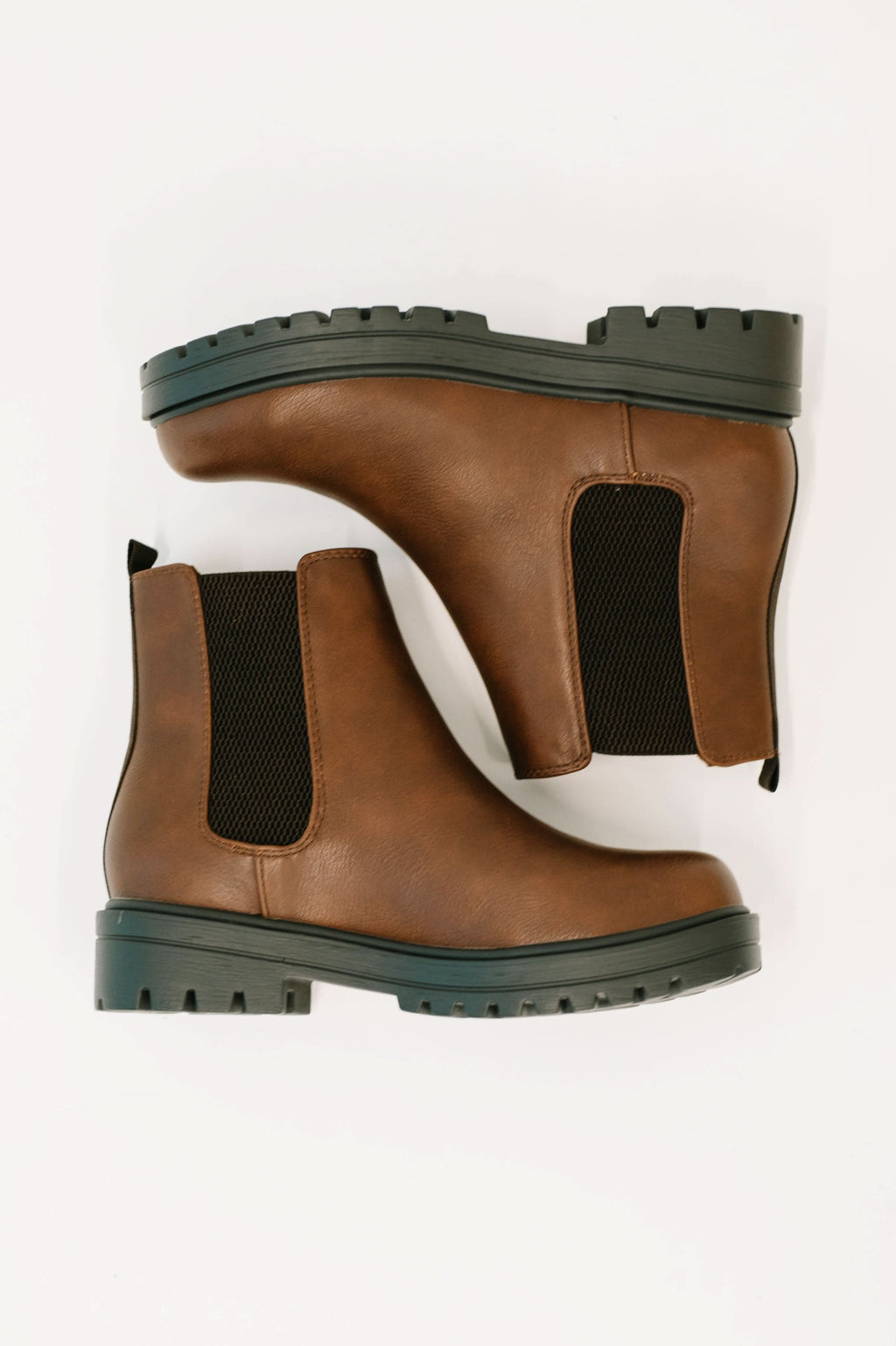 That's Just What They'll Do Paden Chelsea Boots in Brown in - Womens photo