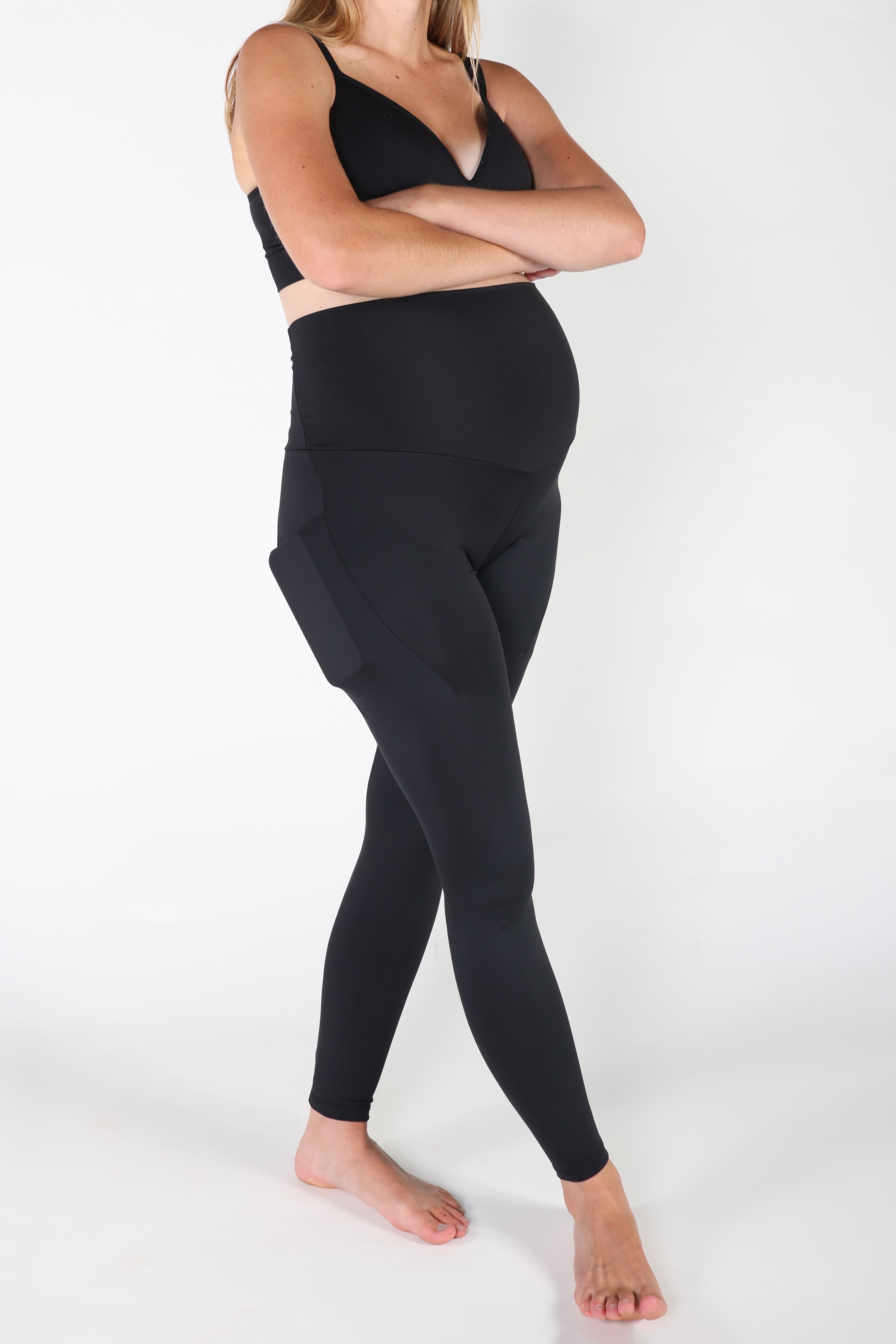 VAALIA™ Everyday Comfort Hi-Rise Maternity Pocket Legging in - photo