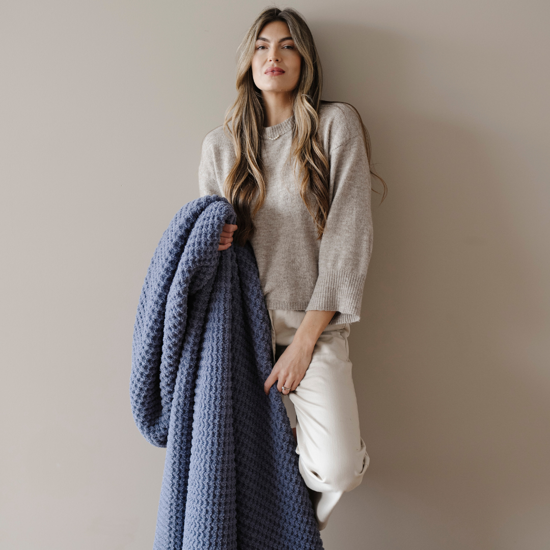 Saranoni Waffle Knit XL Throw Blankets in Oxford - photo