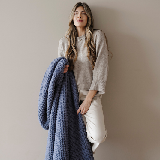 Saranoni Waffle Knit XL Throw Blankets in Oxford - photo