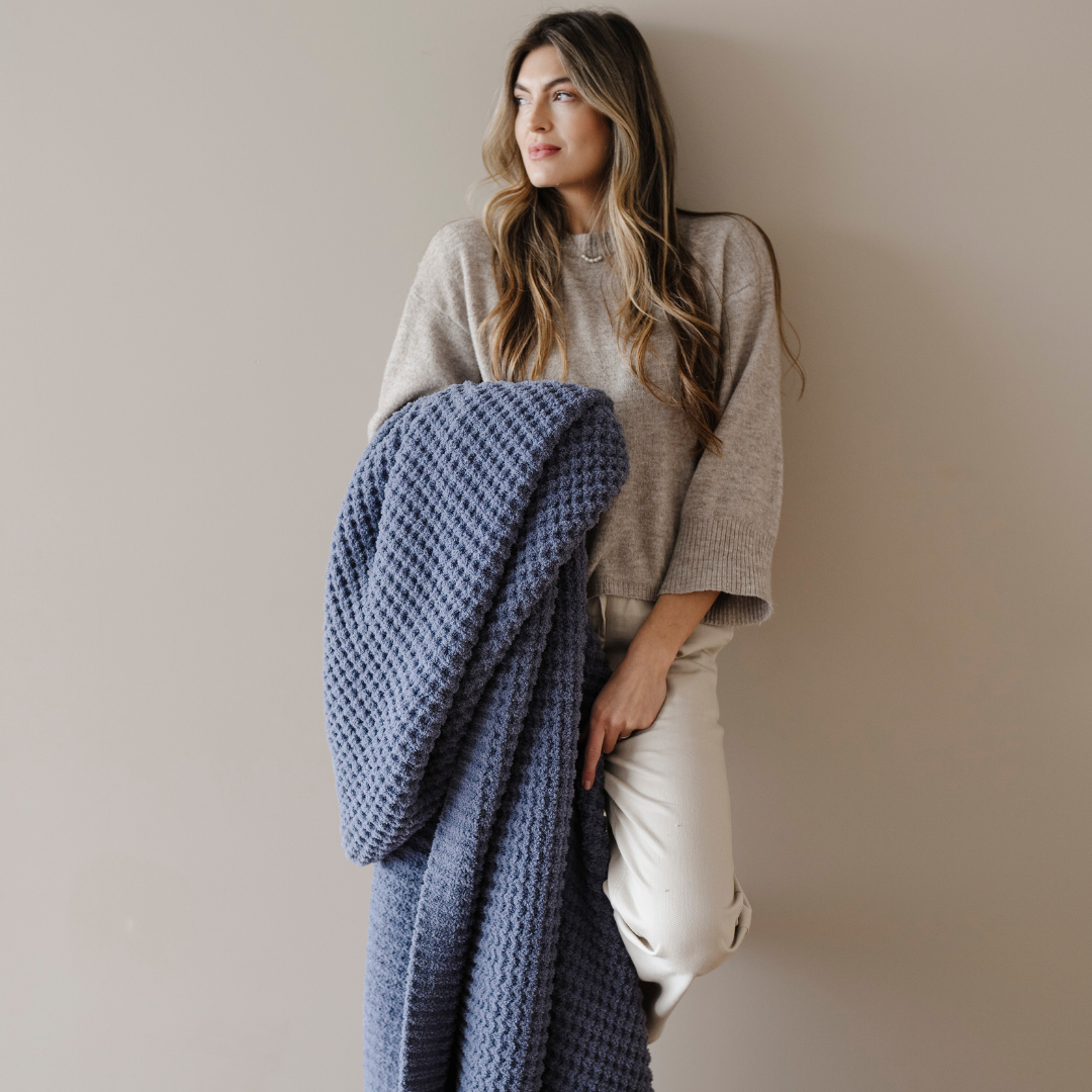 Saranoni Waffle Knit XL Throw Blankets in - photo