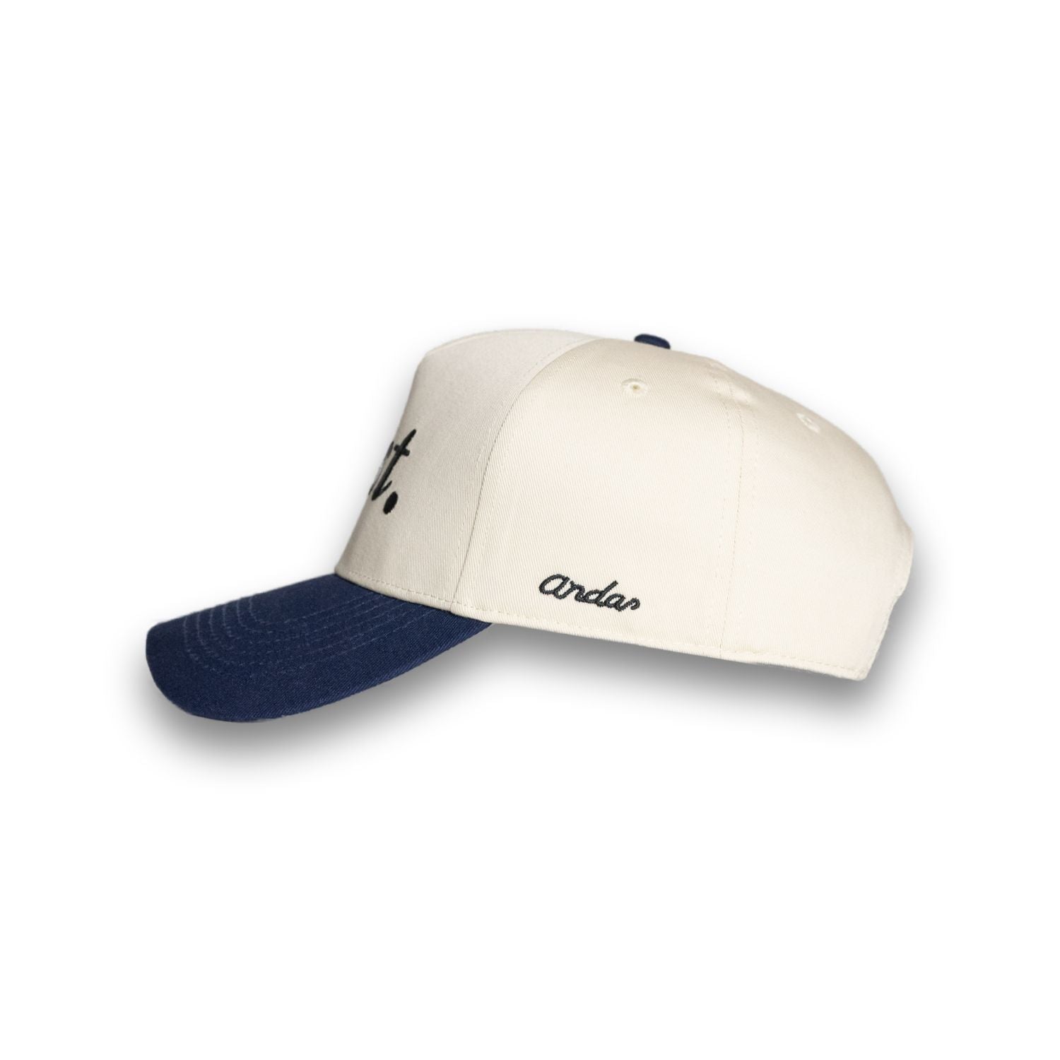 The West Hat in - Goods photo