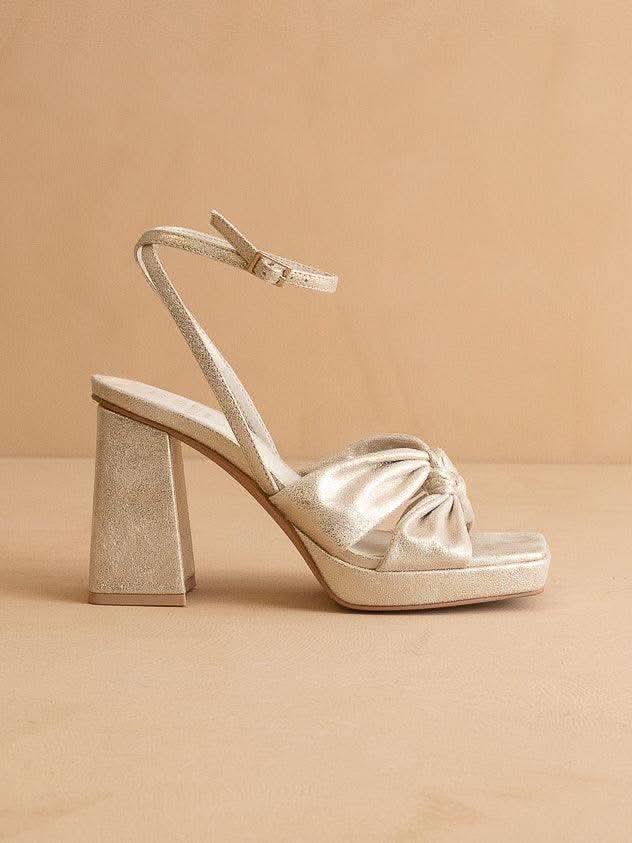 The Zoey | Light Gold knotted band platform heel - Light Gold