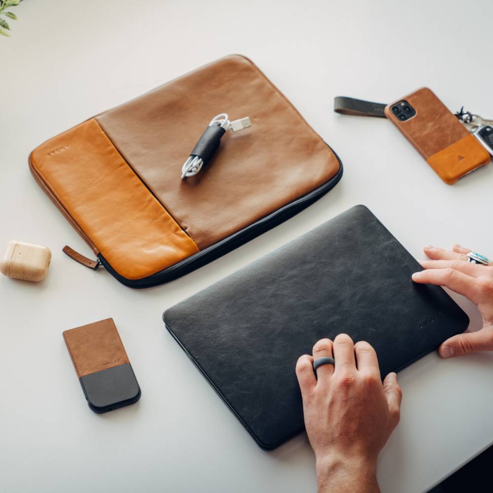 The Helm in - Cases photo