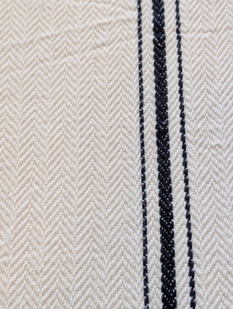 Atlas Bedspread - Elegant, Breathable & Timeless Turkish Cotton in - Blanket photo