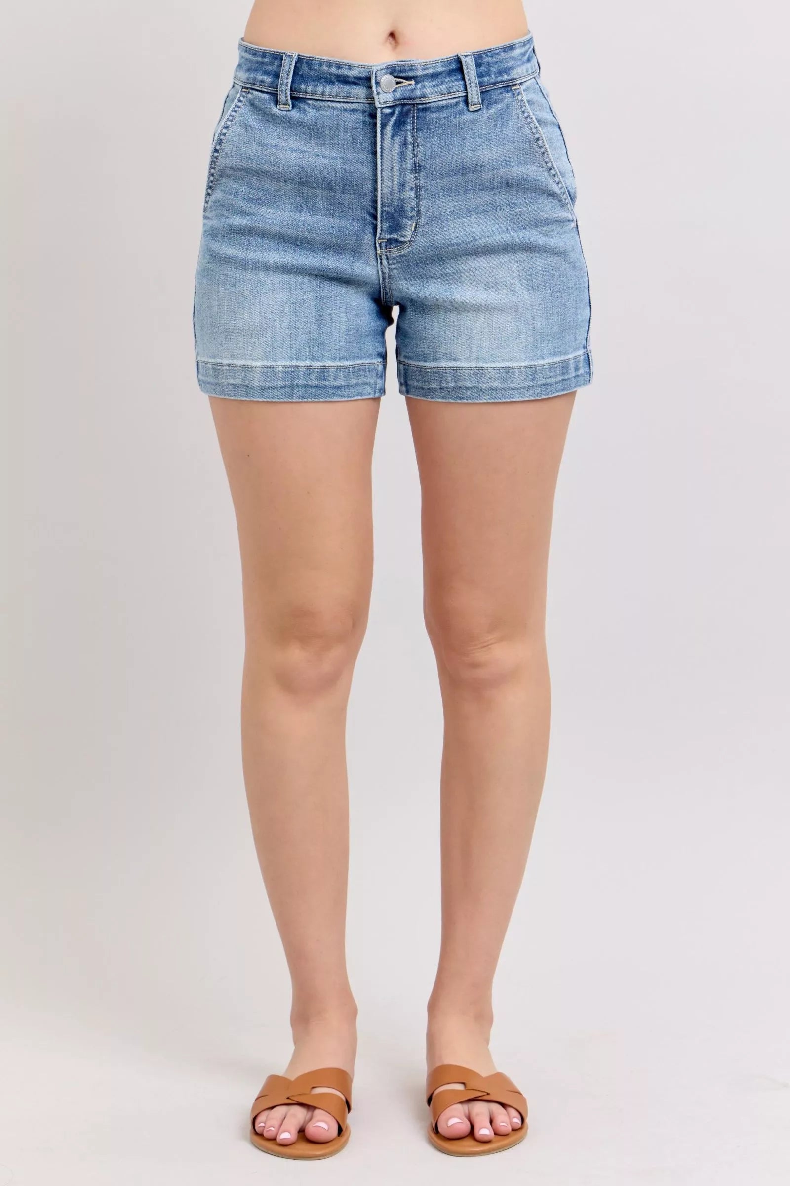 Judy Blue Mid Rise Denim Shorts in MD - photo