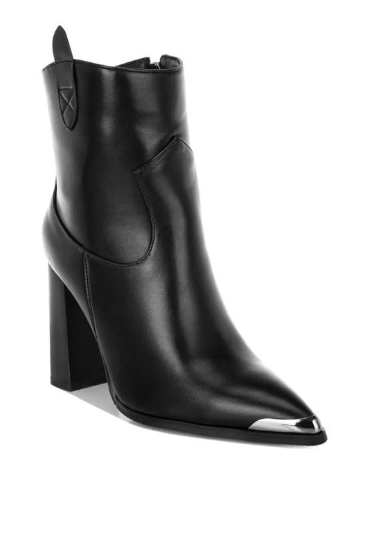 Hatter Pointed Toe Faux Leather Boots in Red - photo