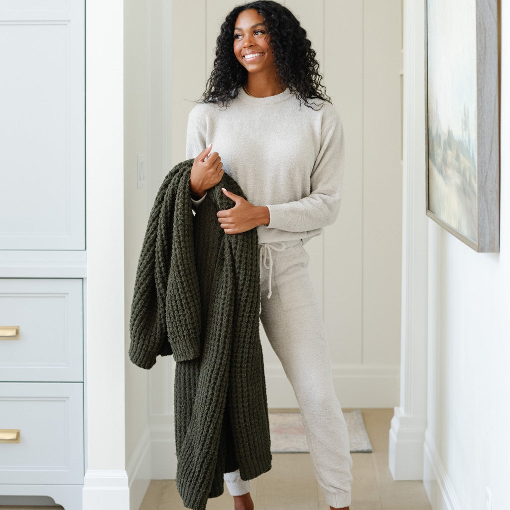 Saranoni Waffle Knit XL Throw Blankets in - photo