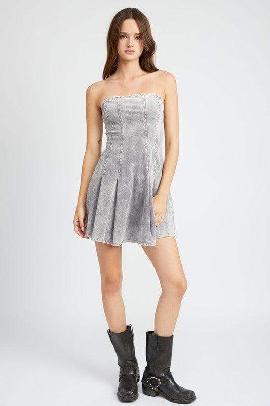EMORY PARK Laurel Pleated Strapless Mini Dress - SwagglyLife Home & Fashion