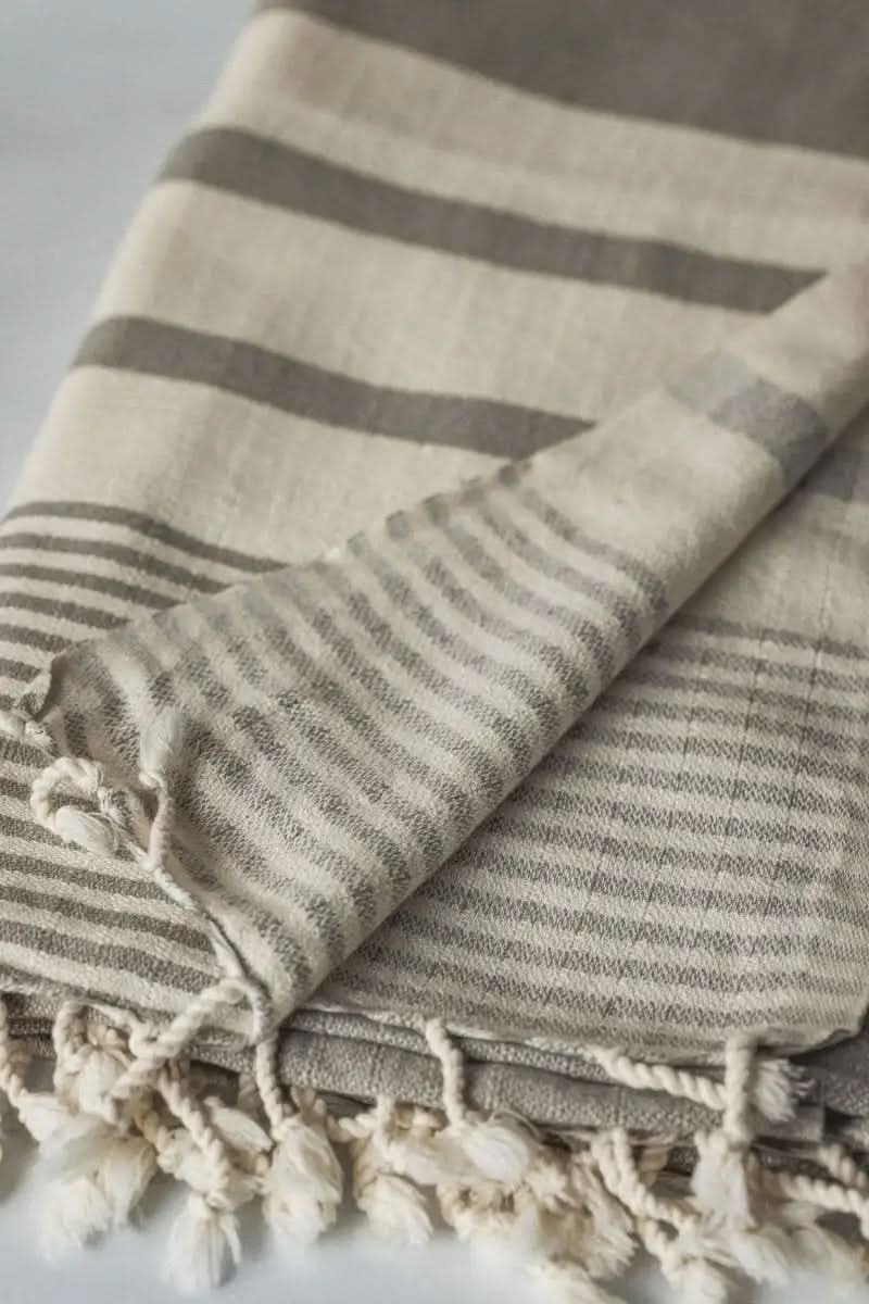 Essential Stripe Turkish Towels – Beautiful, Versatile, and Quick-Drying - SwagglyLife Home & Fashion