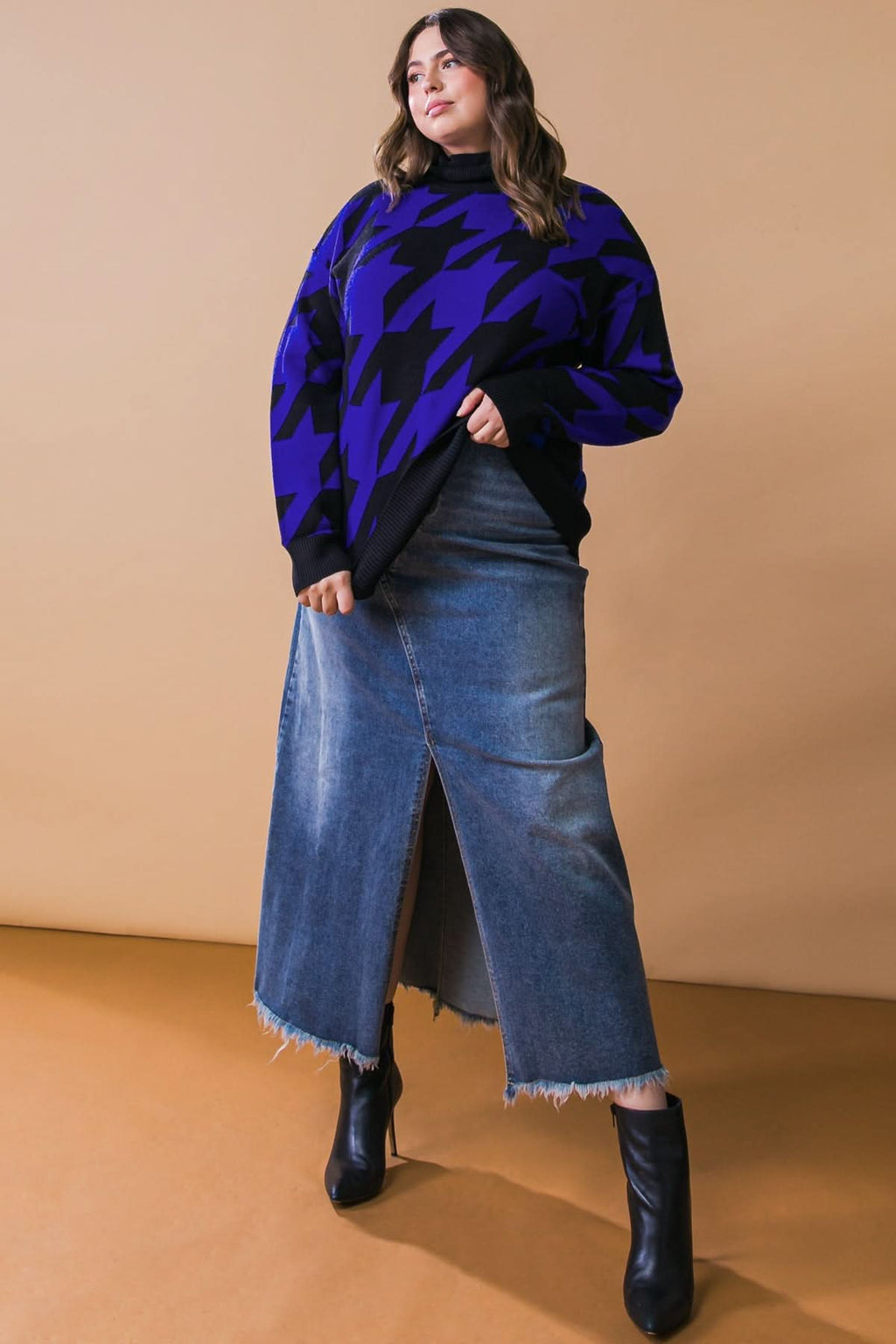 SPECIAL PLANS SWEATER in - SWEATERS photo