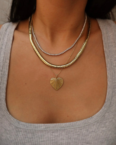 HELEN HEART NECKLACE in - NECKLACES photo