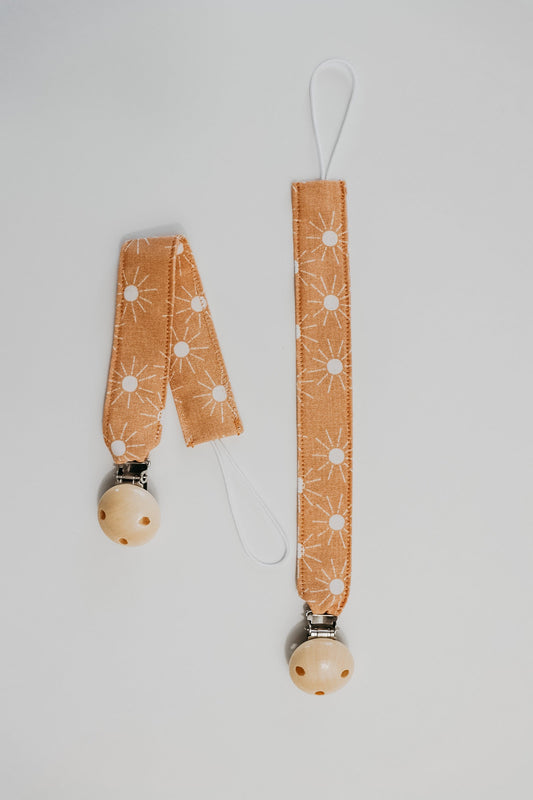 Gaze Pacifier Clip in - photo