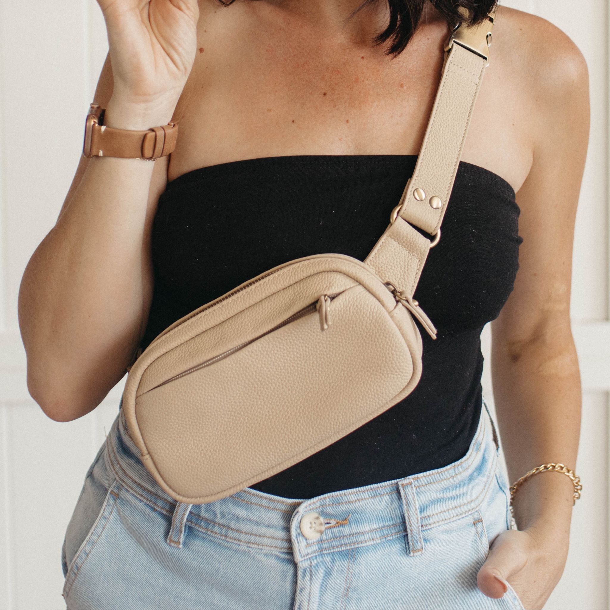 The Crossbody Strap in - Goods photo