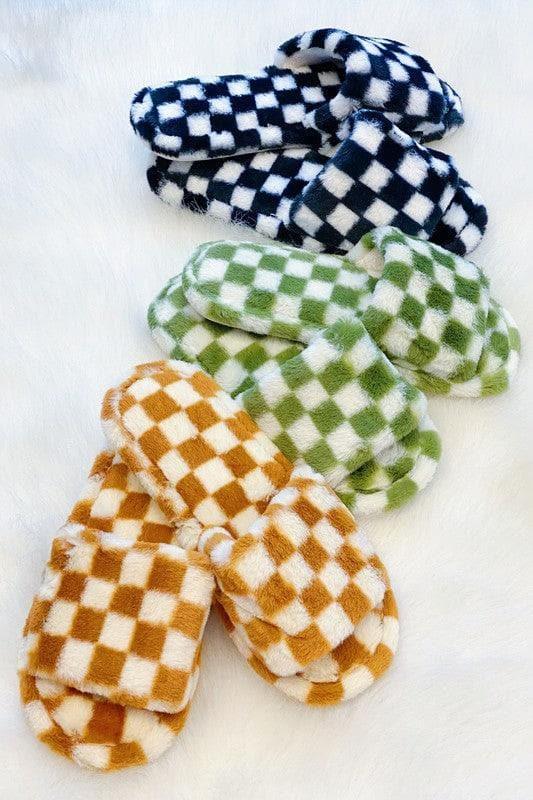 Luxe Lounge Checker Cozy Slippers - SwagglyLife Home & Fashion