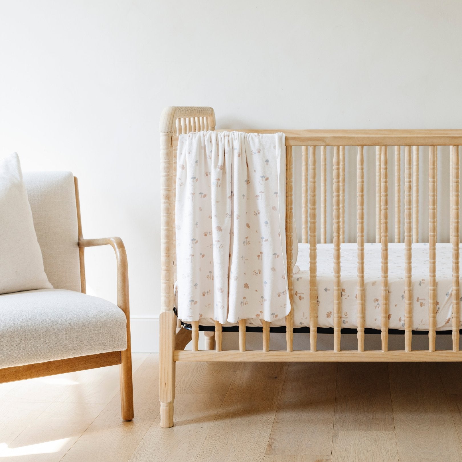 MINKY STRETCH LUXE CRIB SHEETS in - photo