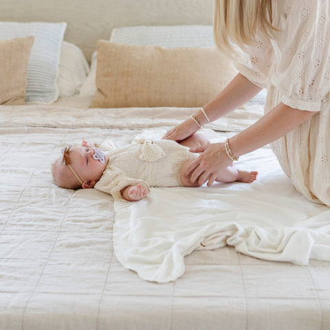 MINKY STRETCH LUXE SWADDLE/BLANKET in - photo