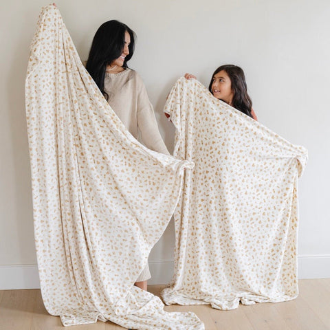 MINKY STRETCH THROW BLANKETS in - photo