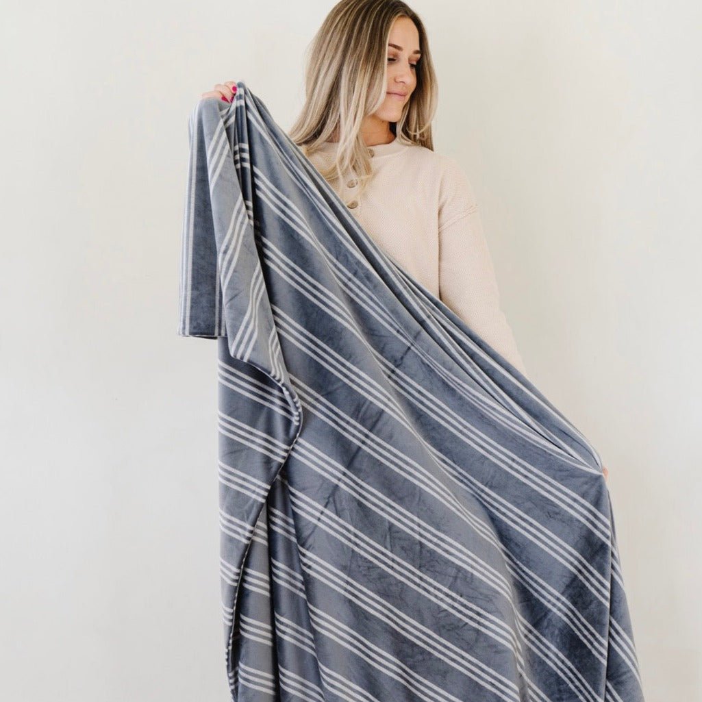 Saranoni Stretch XL Throw Blankets - Stripe