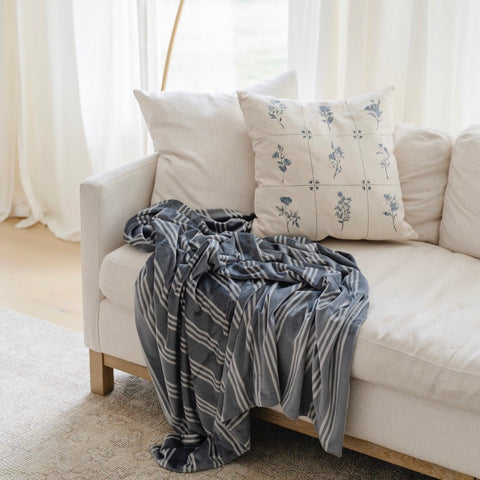 MINKY STRETCH XL THROW BLANKETS in - photo