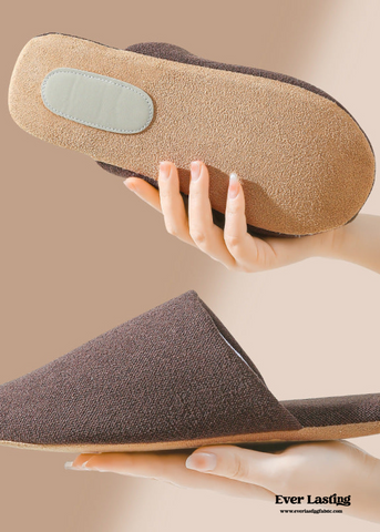Ever Lasting Modern House Slipper / White