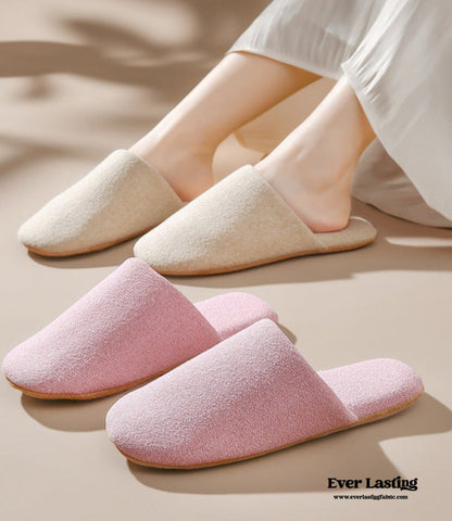Ever Lasting Modern House Slipper / White