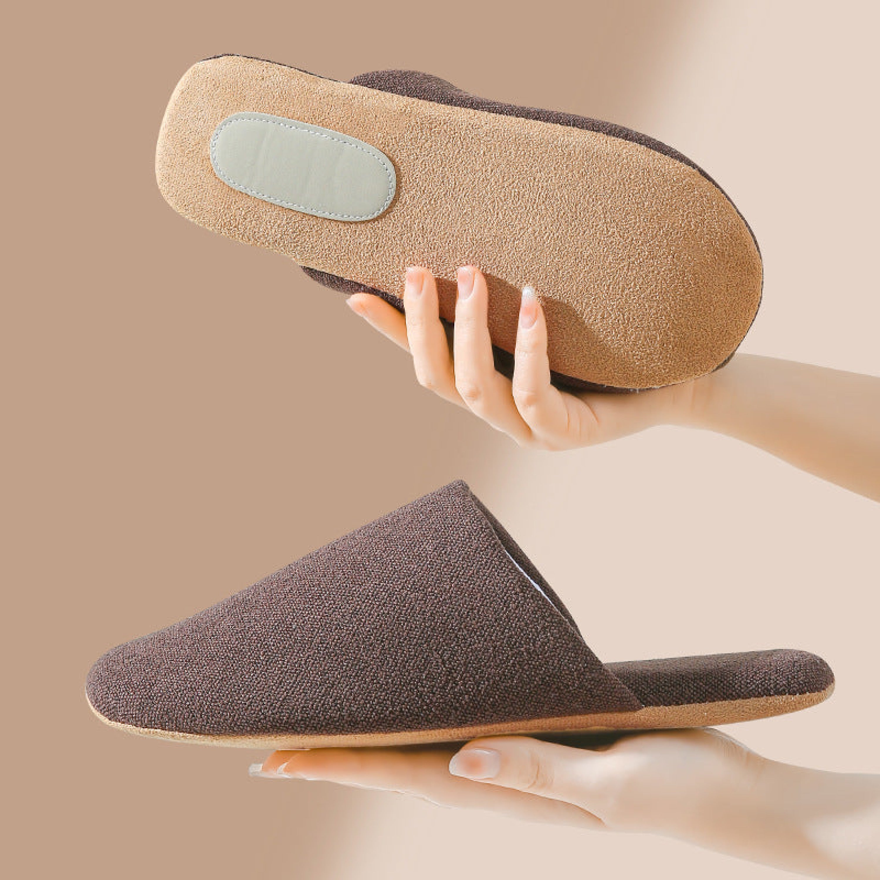 Ever Lasting Modern House Slipper / White