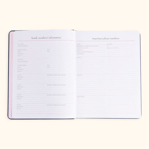 Mom Agenda Desktop 12-Month Planner 2026 in - retail photo