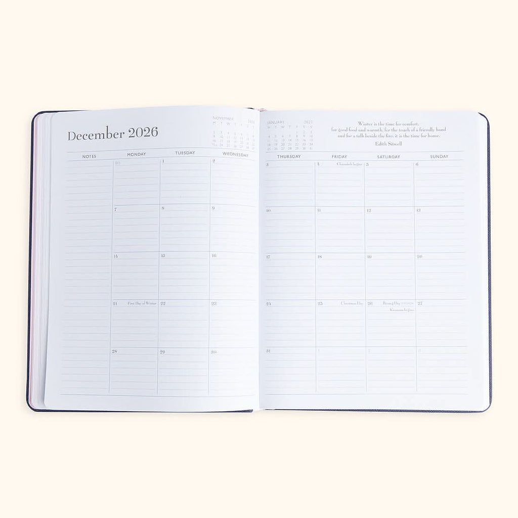 Mom Agenda Desktop 12-Month Planner 2026 in - retail photo