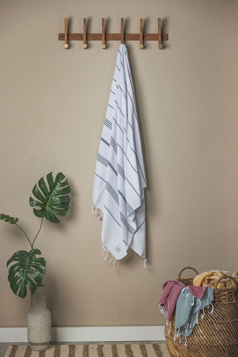 Perfect Classic Towel Collection – 40”x70” Lightweight Organic Turkish Cotton Towels in White with Navy - Beach Towel photo