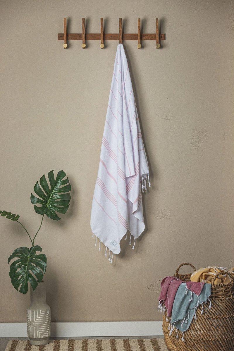 Perfect Classic Towel Collection – 40”x70” Lightweight Organic Turkish Cotton Towels in White with Pink - Beach Towel photo