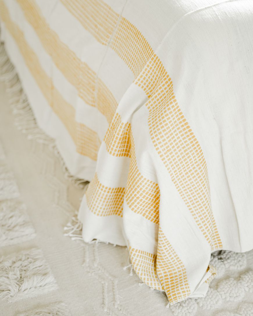 3 Panel Dotted Cotton Blanket in Gold 90 x 120 - Bedding photo