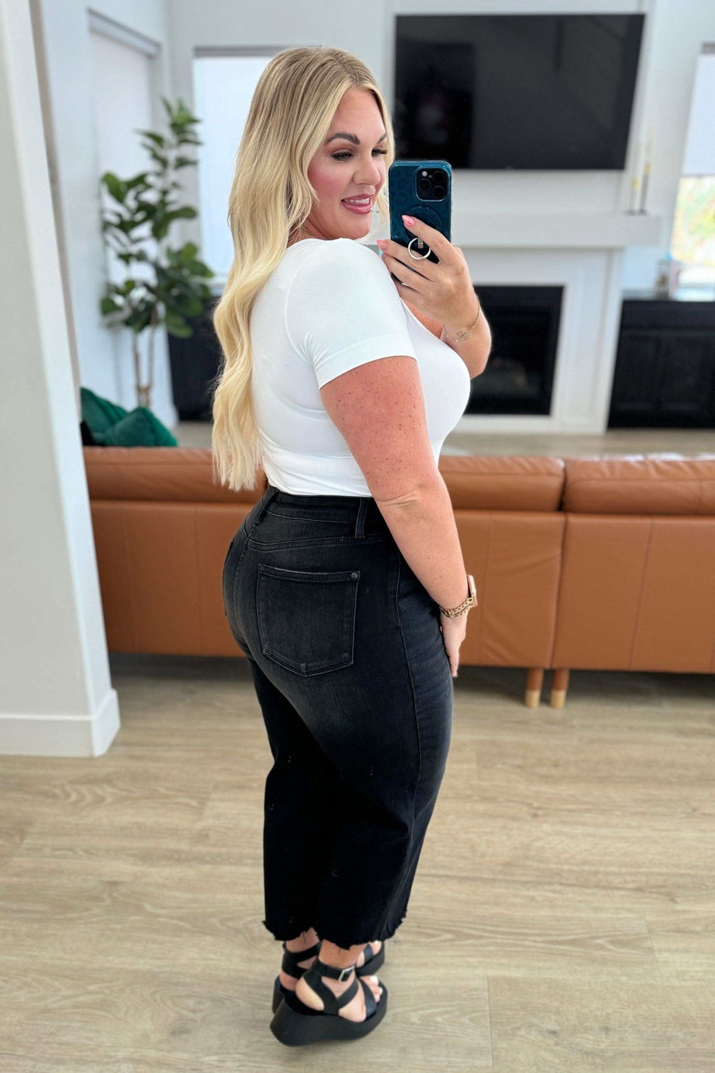 Ryan High Rise Button Fly Wide Leg Crop Jeans - SwagglyLife Home & Fashion