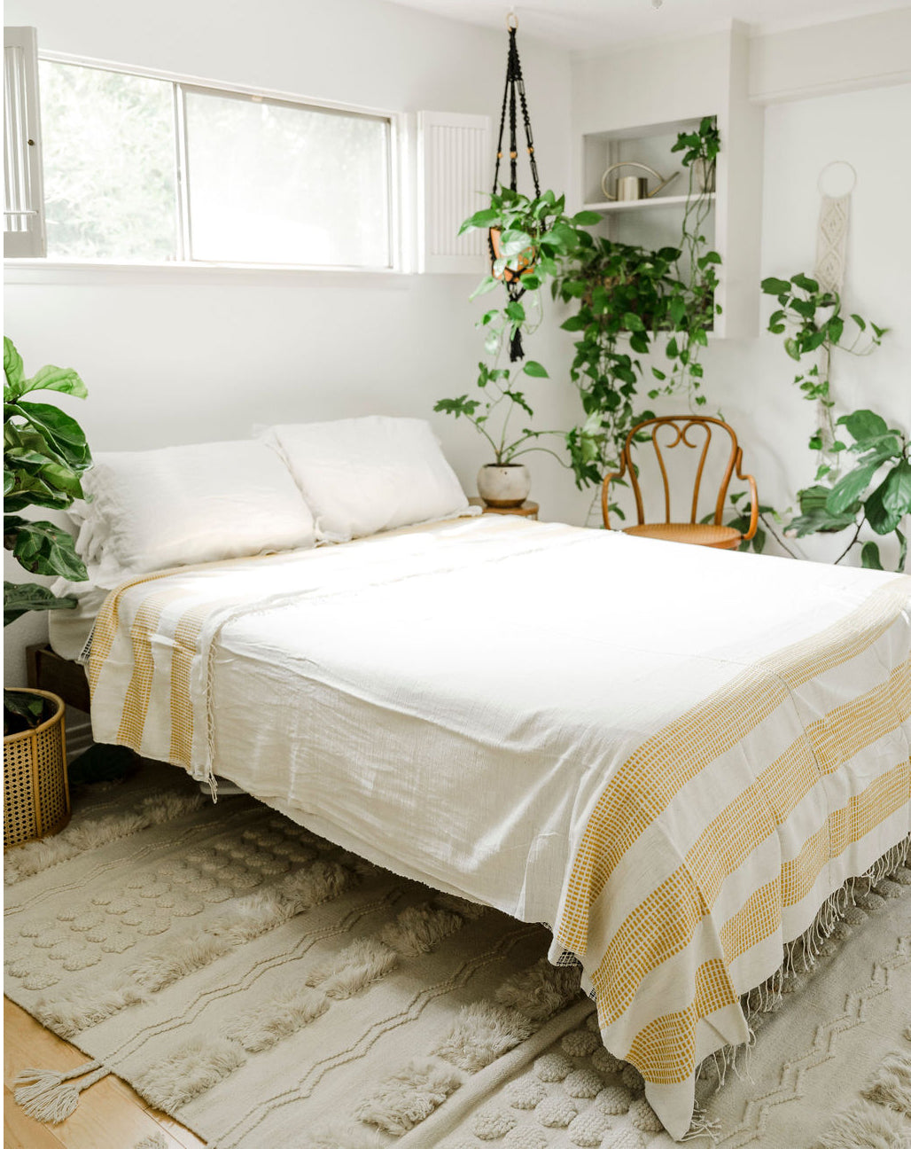 3 Panel Dotted Cotton Blanket in - Bedding photo