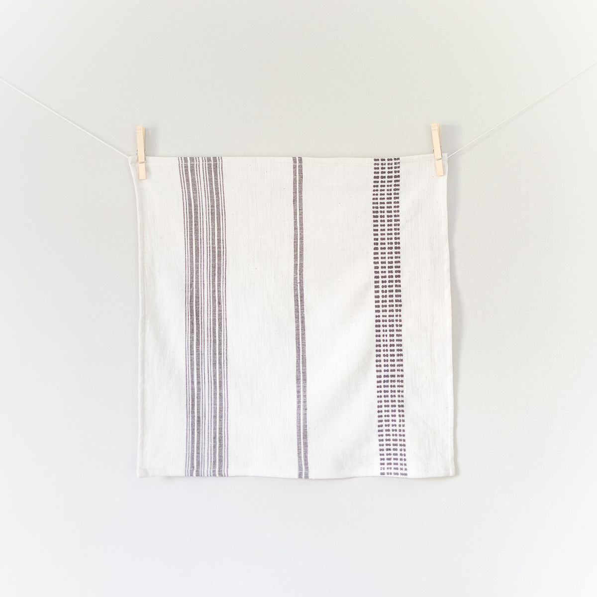Aden Cotton Dinner Napkin in - Cloth Napkins photo