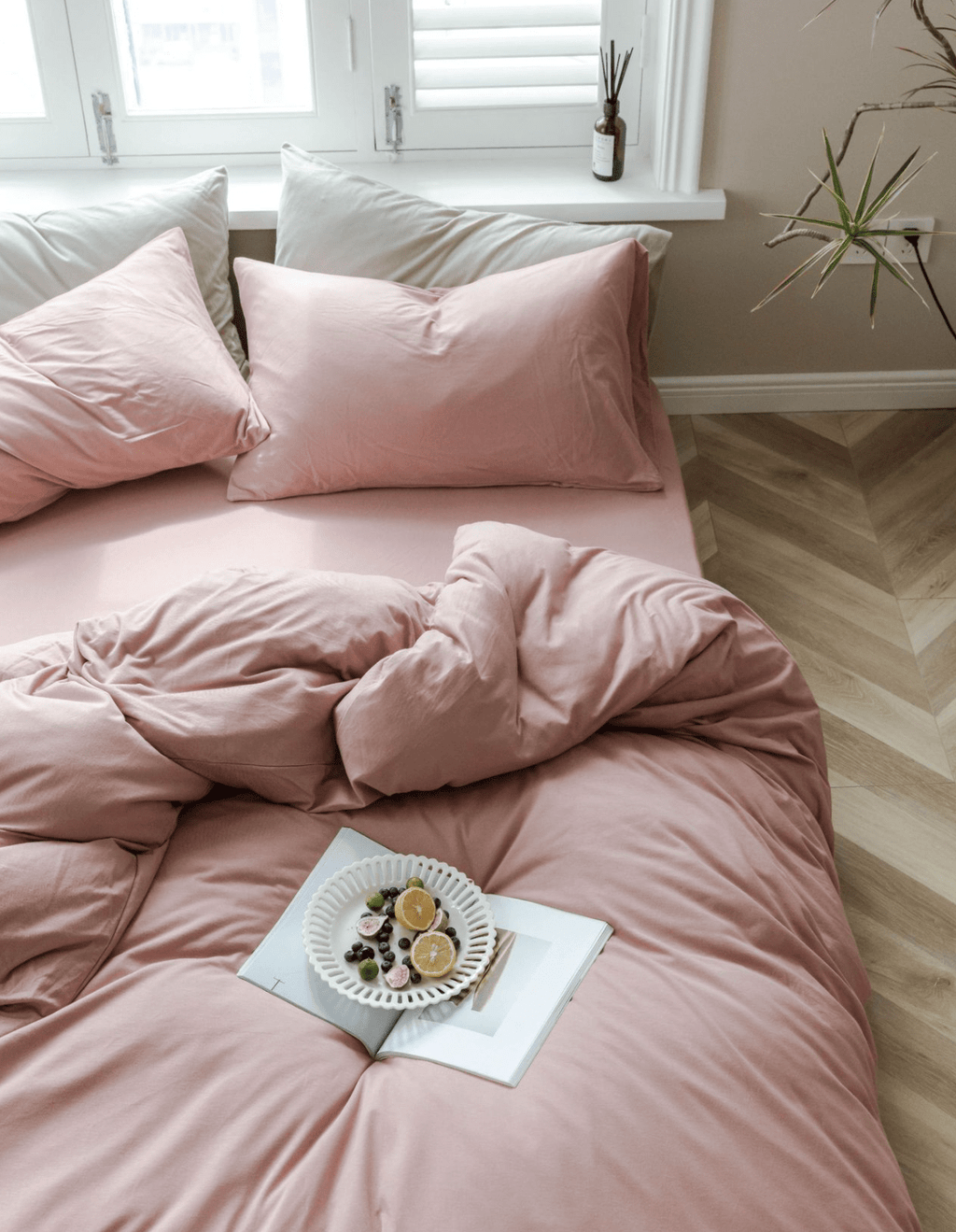 Solid Bedding Set / Forest Green in Pink - Bedding Set photo