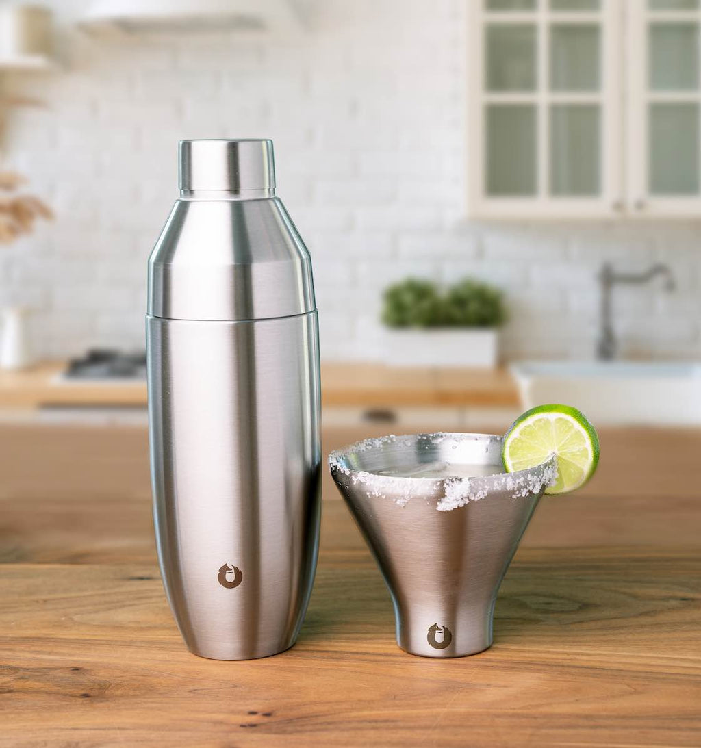 Stainless Steel Cocktail Shaker, Steel in - Cocktail shaker photo