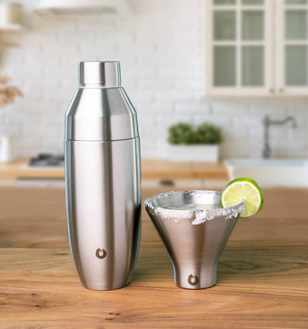 Stainless Steel Cocktail Shaker, Steel in - Cocktail shaker photo