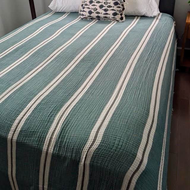 Sunbeam Bedspread Collection – Reversible Organic Turkish Cotton, Striped Design, Fits Queen/King