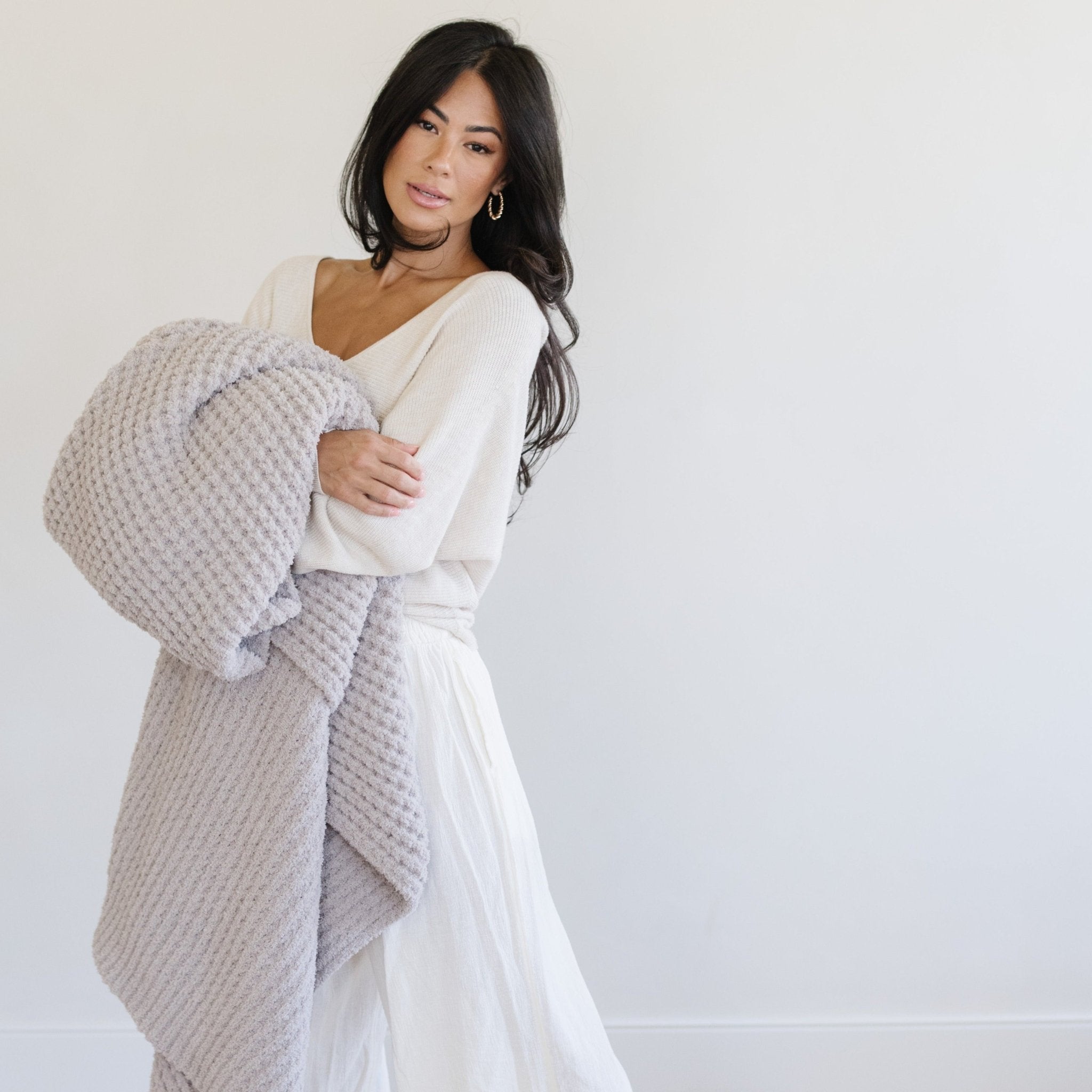 Saranoni Waffle Knit XL Throw Blankets in - photo