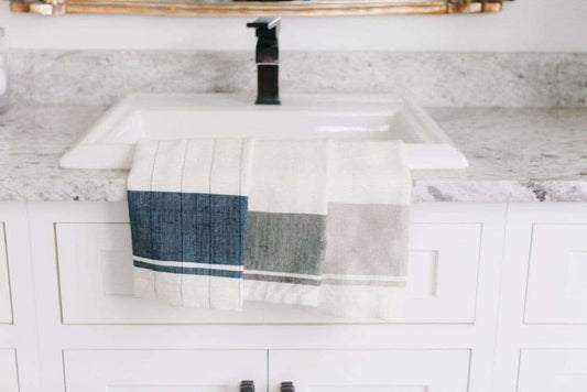 Chelsea Cotton Tea Towel in - Kitchen Towels photo