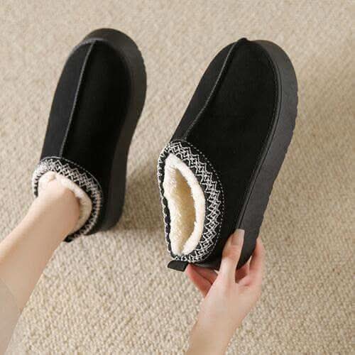 Maya Faux Fur Center-Seam Slippers - SwagglyLife Home & Fashion